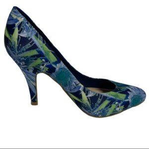 🆕Fergalicious by Fergie Blue/Green Floral Pumps